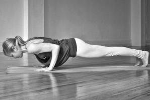 йога для суставов рук